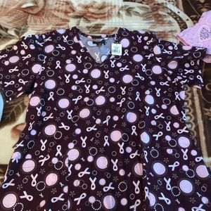Scrub top
